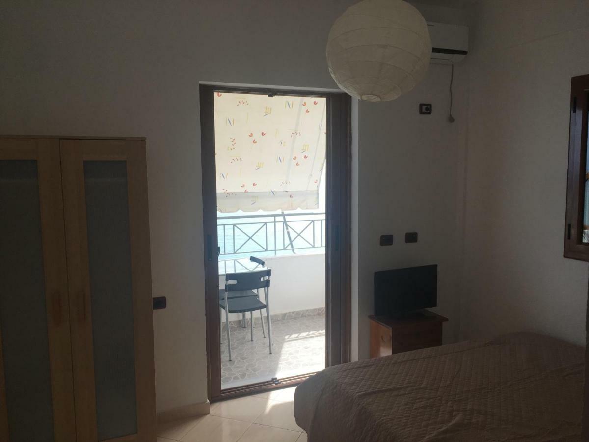 Qeparo Antonio Rooms ภายนอก รูปภาพ