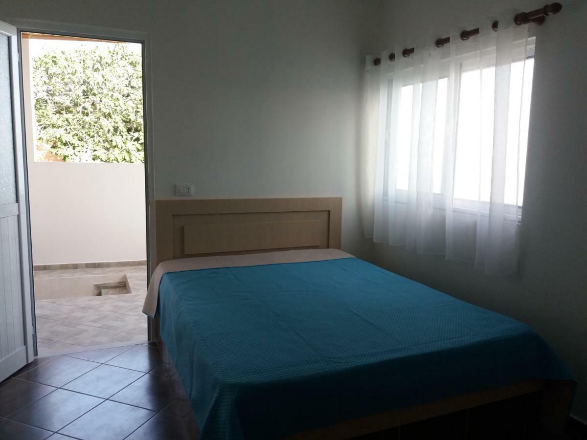 Qeparo Antonio Rooms ภายนอก รูปภาพ