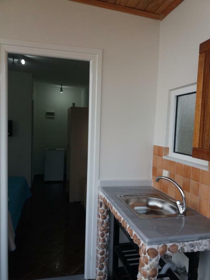 Qeparo Antonio Rooms ภายนอก รูปภาพ